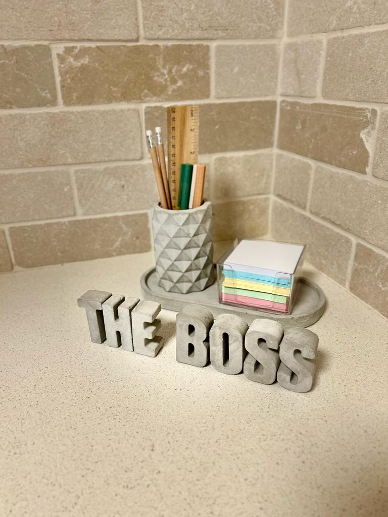 מארז מתנה למנהל THE BOSS בטון אפור